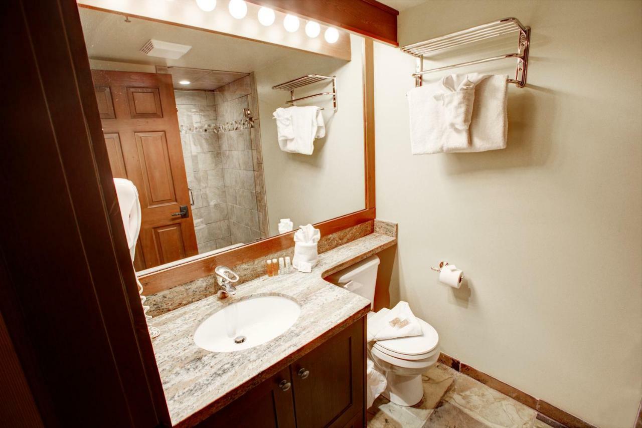 Greystone Lodge Whistler Esterno foto